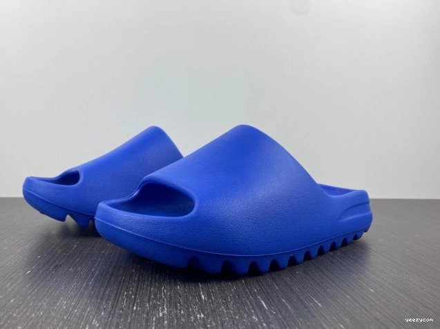 Azure Slide ID4133 Yeezy Adidas 1005